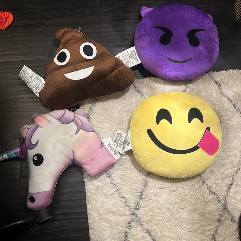 Set of three emoji pillow NEW WITH TAGS 💩🦄😋😈